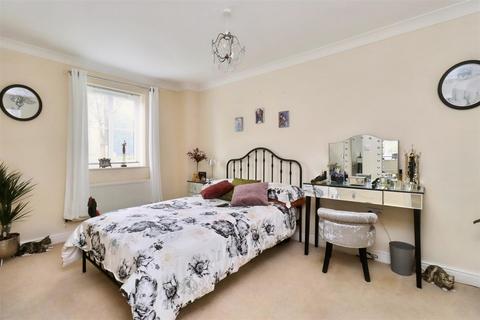 26 Central Way, Clevedon, BS21 6SY