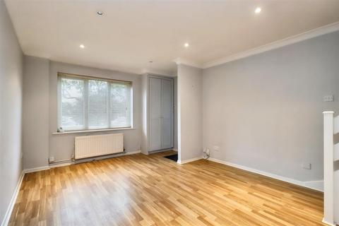 57 Bryant Gardens, Clevedon, BS21 5HF