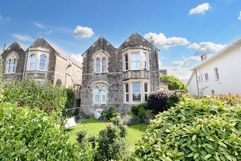 2 bedroom apartment for sale, Sought after prime Mid-Clevedon location