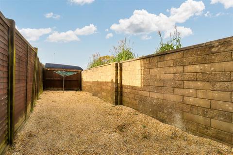 82 Bryant Gardens, Clevedon, BS21 5HG