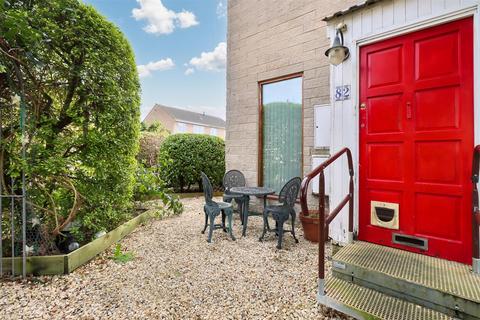 82 Bryant Gardens, Clevedon, BS21 5HG