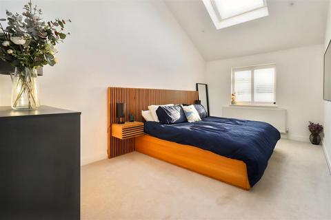 3 Cheslefield, Portishead, Bristol, BS20 8JA