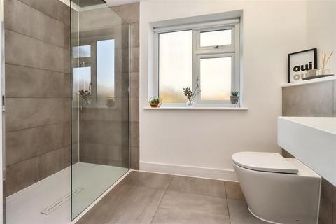 3 Cheslefield, Portishead, Bristol, BS20 8JA