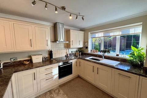 3 bedroom detached house for sale, Woodchurch Close, Little Benton, Newcastle upon Tyne, NE7