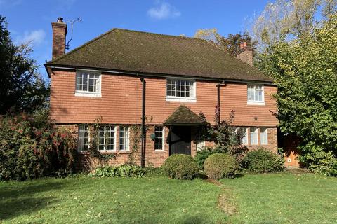 4 bedroom detached house to rent, Foxhole Lane, Hawkhurst TN18