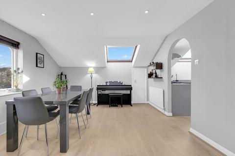 2 bedroom flat for sale, Lanark Road, Maida Vale W9