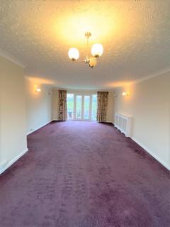 2 bedroom flat to rent, Chesswood Way, Pinner HA5