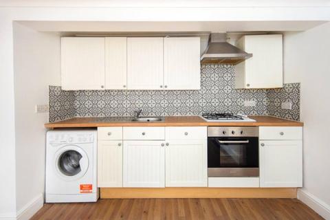 1 bedroom flat for sale, Thistlewaite Road, Lower Clapton, London, E5