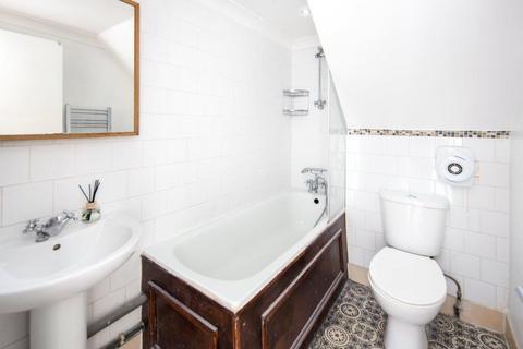 1 bedroom flat for sale, Thistlewaite Road, Lower Clapton, London, E5