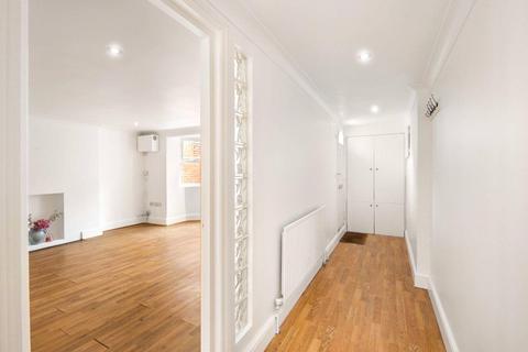 10a Thistlewaite Road, London, E5 0QQ