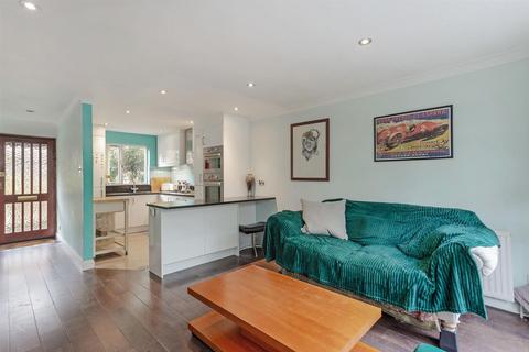 2 bedroom terraced house for sale, Maltings Place, London, SW6