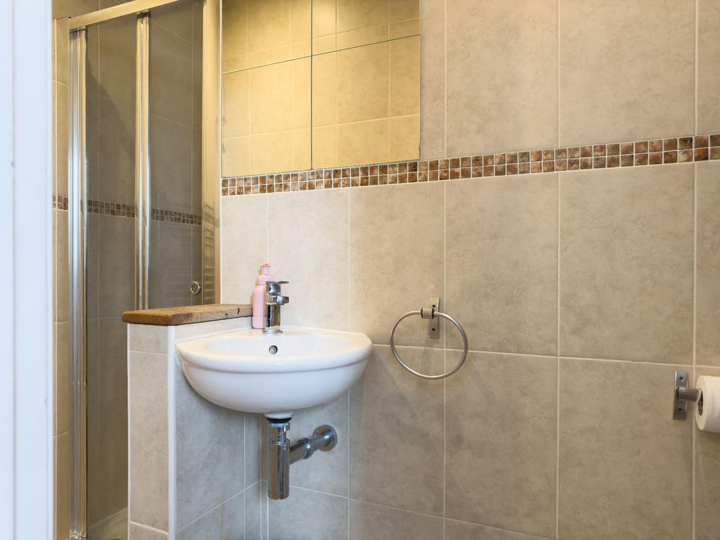 Ensuite shower room