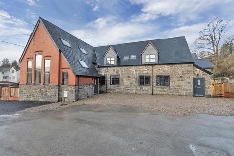 4 bedroom semi-detached house to rent, Back Chapel Street, Llanrhaeadr Ym Mochnant