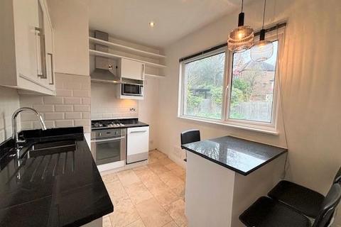 2 bedroom apartment to rent, Ewelme Road, London