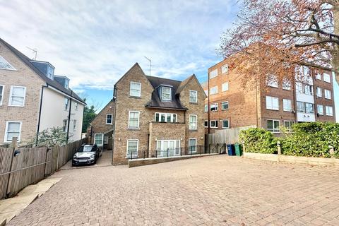 2 bedroom flat to rent, 159 Holden Road, London N12