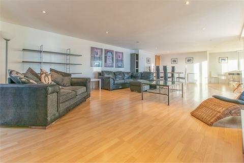 2 bedroom apartment for sale, City Wharf, Atlantic Wharf, Cardiff CF10