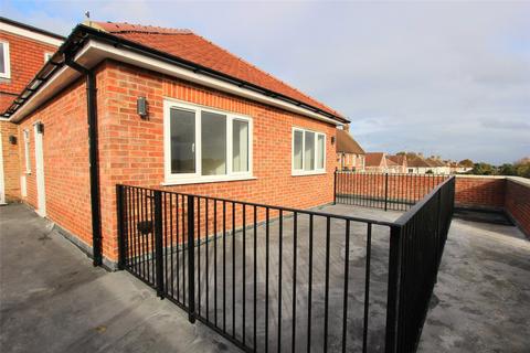 1 bedroom apartment to rent, Eastwood Road North, Leigh-on-Sea, Essex, SS9