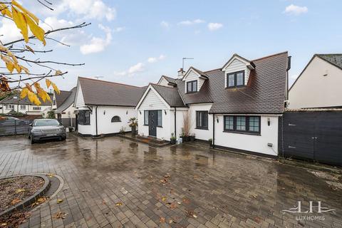 4 bedroom detached bungalow for sale, Rowan Walk, Hornchurch