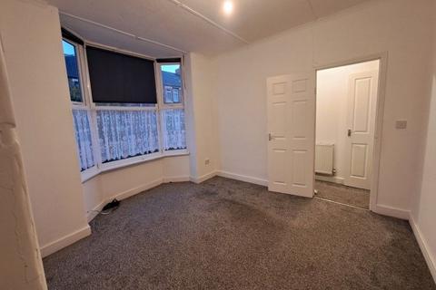 2 bedroom end of terrace house to rent, FerryHill DL17