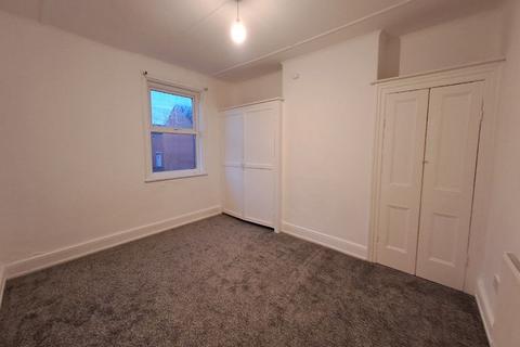 2 bedroom end of terrace house to rent, FerryHill DL17