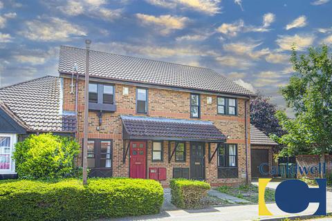 3 bedroom terraced house to rent, Boxberry Gardens, Walnut Tree, Milton Keynes