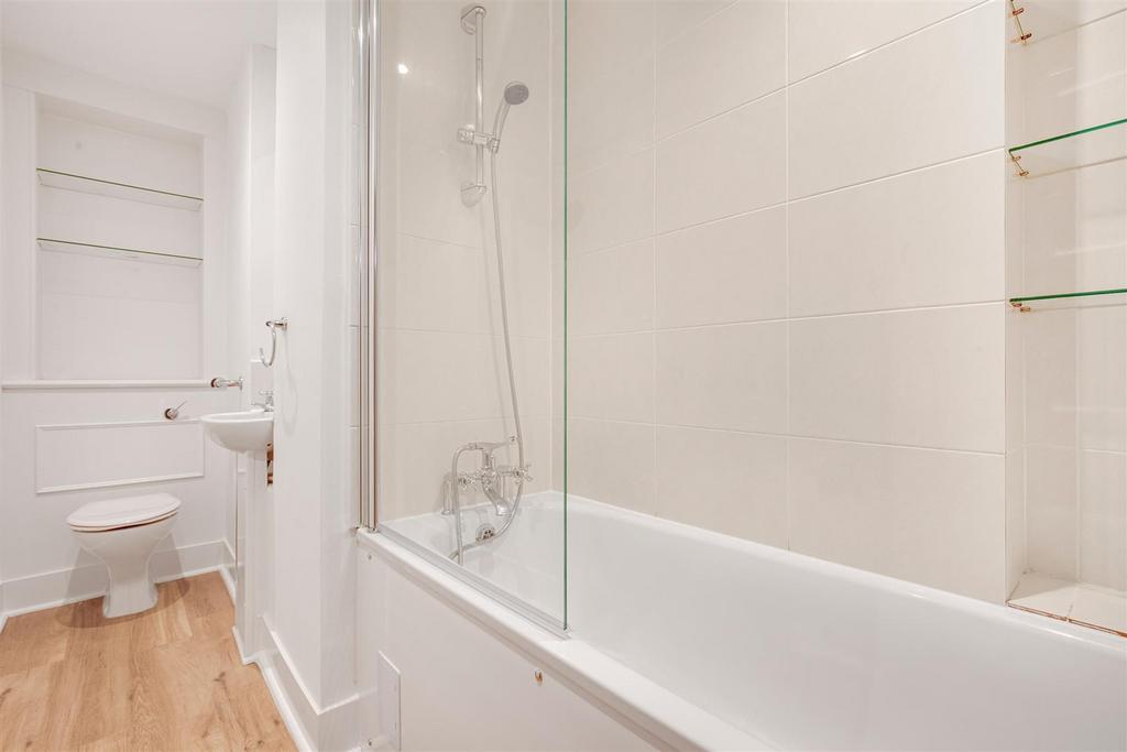 James anderson-flat 1 cedar court-sw14 5 .jpg