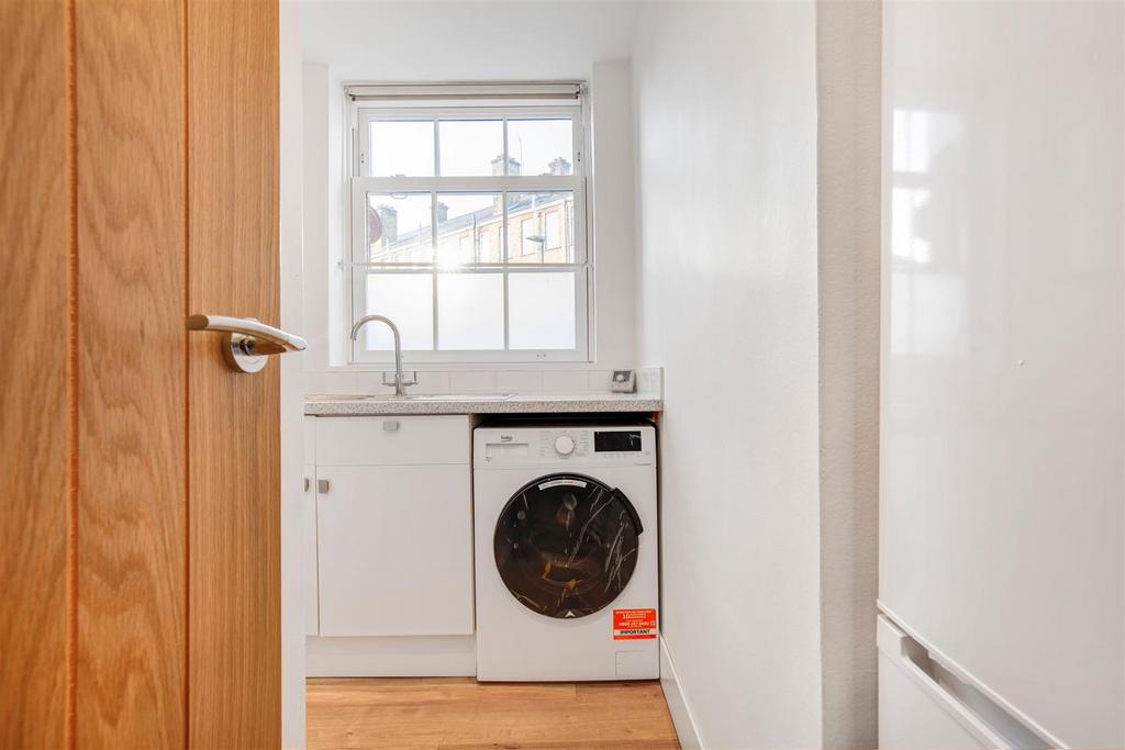 James anderson-flat 1 cedar court-sw14 7 .jpg