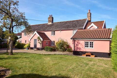 4 bedroom detached house for sale, The Street, Diss IP22