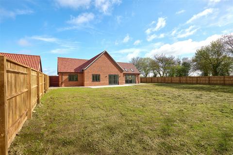 3 bedroom detached bungalow for sale, Winfarthing Road, Diss IP22