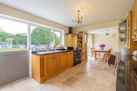 3 bedroom detached house for sale, Bury Road, Diss IP22