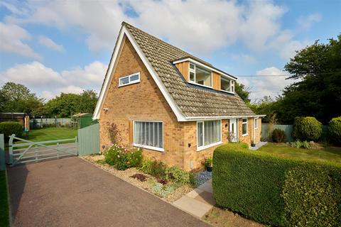 2 bedroom detached house for sale, Lodge Road, Norwich NR15