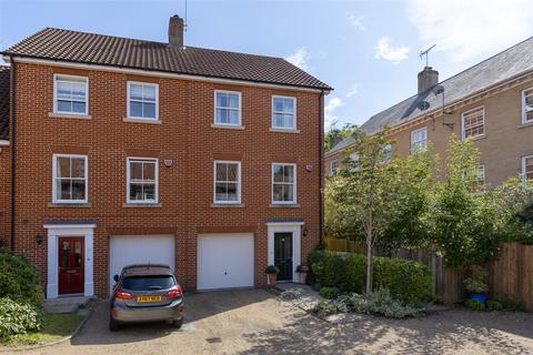 4 bedroom townhouse for sale, Skoulding Place, Halesworth IP19