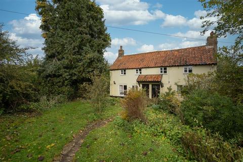 3 bedroom detached house for sale, London Road, Blythburgh Halesworth IP19