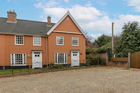 3 bedroom end of terrace house for sale, Church Farm Lane, Suffolk IP19