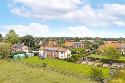 4 bedroom detached house for sale, The Street, Halesworth IP19