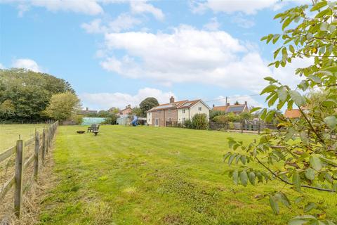 4 bedroom detached house for sale, The Street, Halesworth IP19