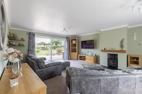 4 bedroom detached house for sale, Mill Road, Suffolk IP17