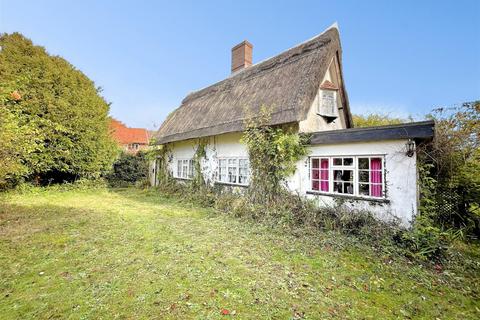 3 bedroom cottage for sale, The Street, Diss IP21