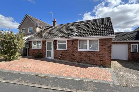 2 bedroom detached bungalow for sale, Pilgrims Way, Harleston IP20