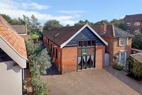 Briar Barn Briar Walk, Harleston, IP20 9DX