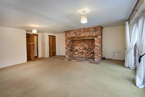 Briar Barn Briar Walk, Harleston, IP20 9DX