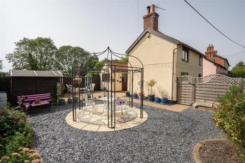 3 bedroom detached house for sale, The Street, Diss IP21