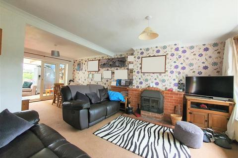 undefined, Denham Corner, Eye IP21