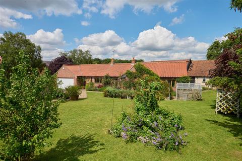 3 bedroom semi-detached bungalow for sale, Chapel Close, Eye IP21