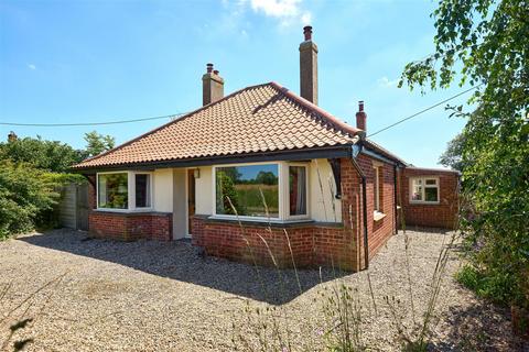 3 bedroom detached bungalow for sale, Bush Green, Diss IP21