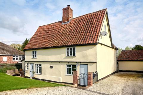 4 bedroom detached house for sale, Withersdale Street, Harleston IP20