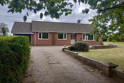 3 bedroom detached bungalow to rent, Topcroft Street, Bungay NR35