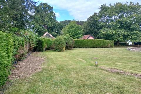 3 bedroom detached bungalow to rent, Topcroft Street, Bungay NR35