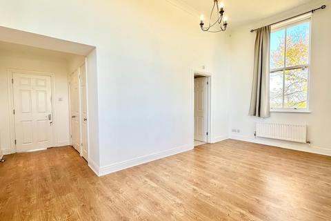 2 bedroom apartment for sale, Tavistock House, Repton Park, Woodford Green IG8