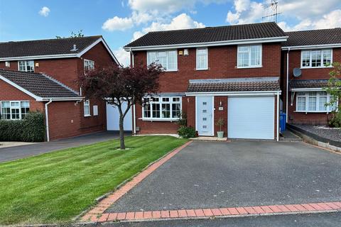 4 bedroom detached house for sale, Stokesay Avenue, Perton, Wolverhampton